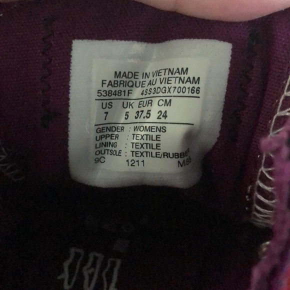 Pink converse - Picture 4 of 5